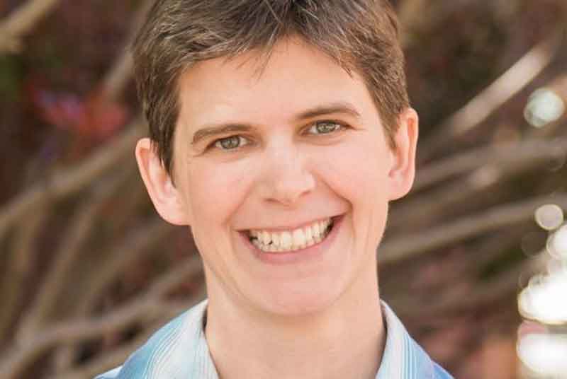 Meet Honors College Faculty Fellow Dr. Sarah Leupen!